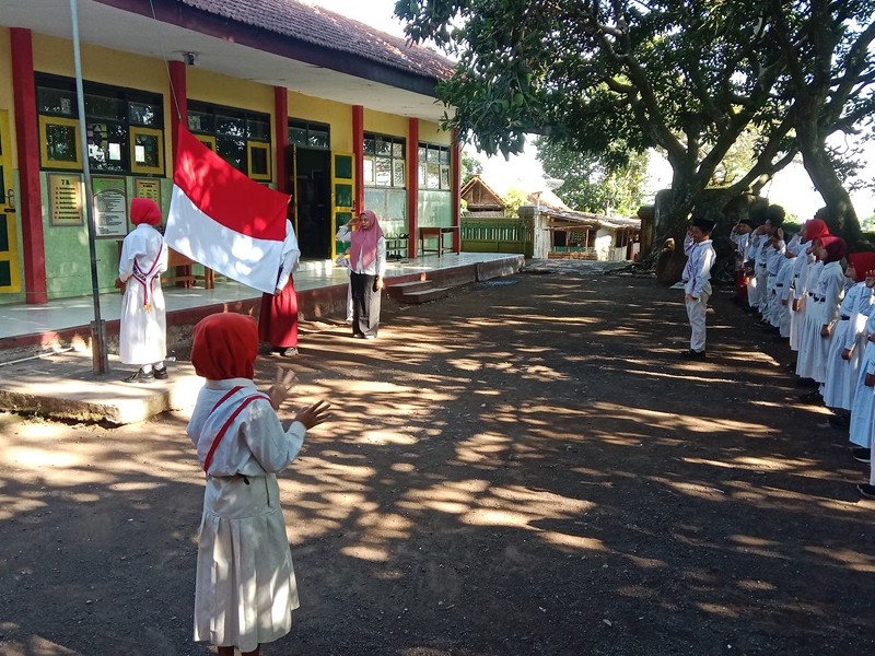 Upacara Rutin Hari Senin