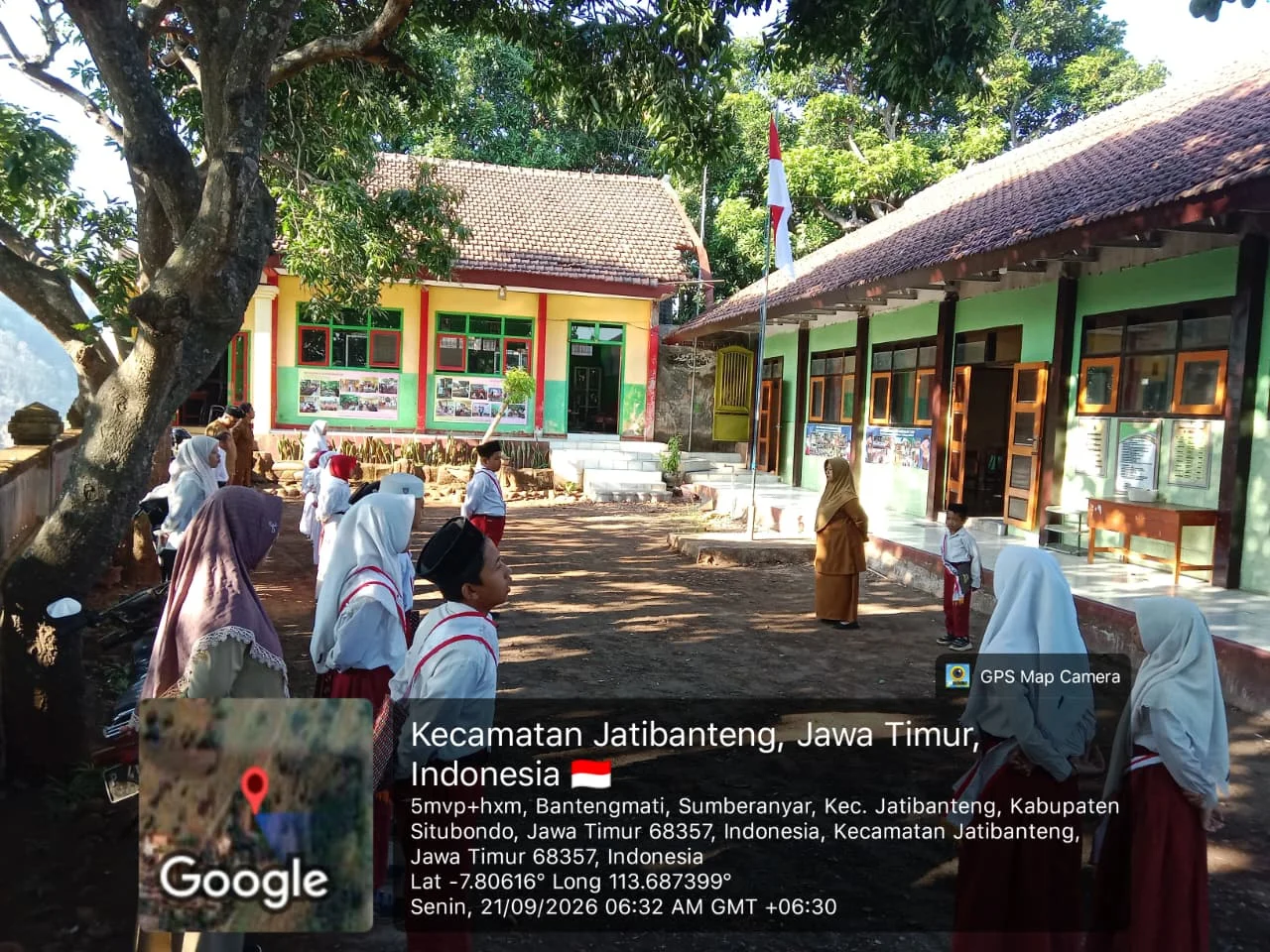 Upacara Bendera Hari Senin